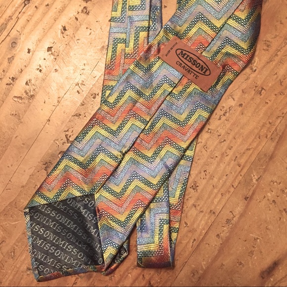 MISSONI 100% silk made in Italy tie